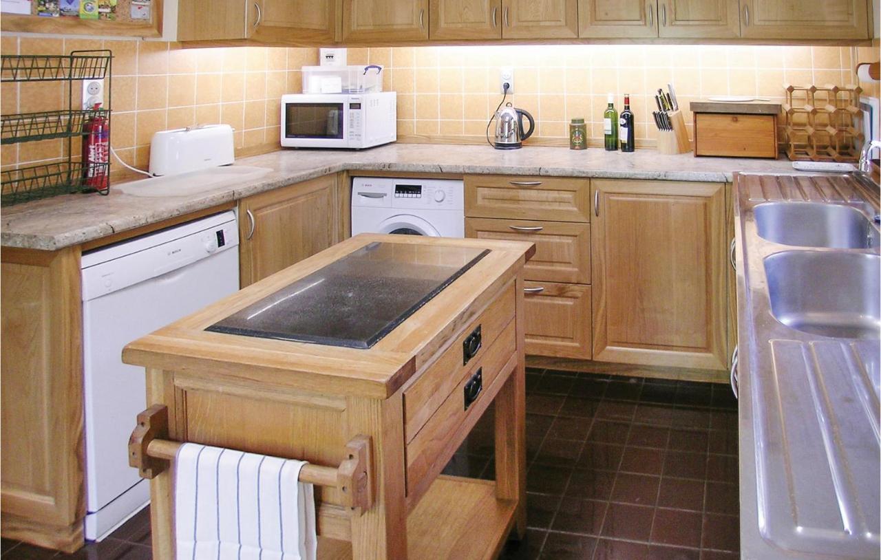4 Bedroom Gorgeous Home In Monpazier Bagian luar foto